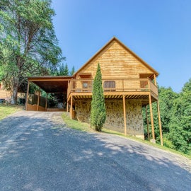 Willow Heights Lodge's exterior