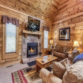 Smoky Mountain Hideout's cozy living area