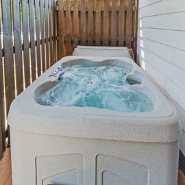 Moonlight Pines' bubbling hot tub