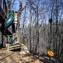 Treehouse Overlook's outdoors