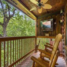 Dolly's Backyard's relaxing deck