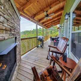 Smoky Mountain Dreams' expansive deck