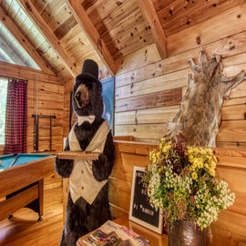 Welcome to Cozy Bear Lodge