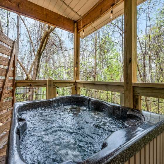 Smoky Mountain Game Den's bubbling hot tub