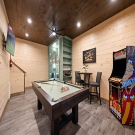 Hillside Haven's pool table