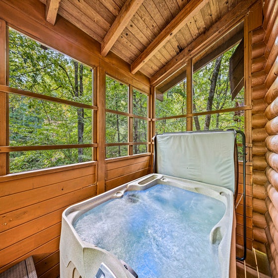 Spruce Ridge's bubbling hot tub