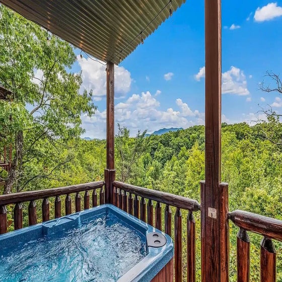 Away in the Mountains' bubbling hot tub