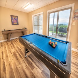 Smoky Mountain Excellence's fun game room