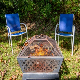 Hickory Hollow Hideaway's crackling firepit