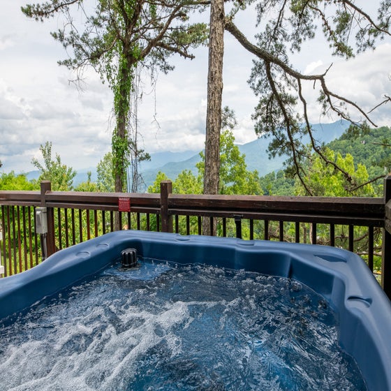 Bubbling hot tub of Bigfoot's Hideout