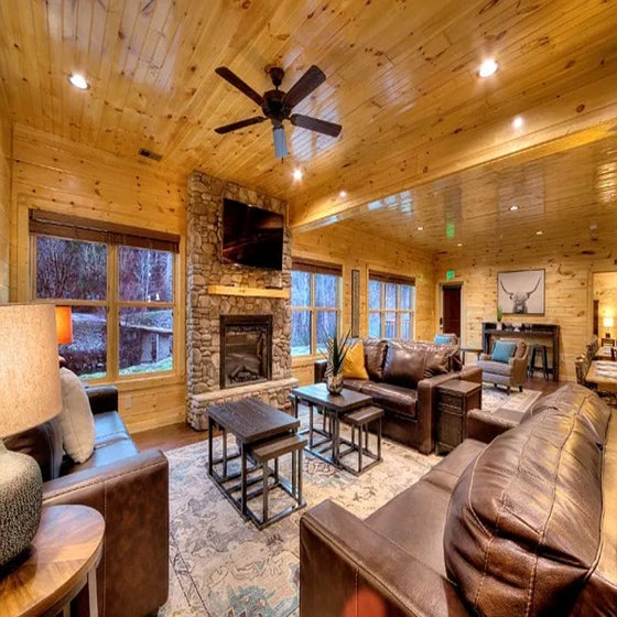 Legacy Lodge's cozy living area