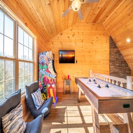 Smoky Ridge Retreat's fun game room