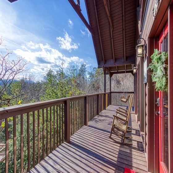 Goldilock's Cottage's deck with stunning views