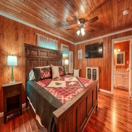 One of Gatlinburg's Cozy Rose's comfy bedrooms