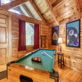 Cozy Bear Lodge's pool table