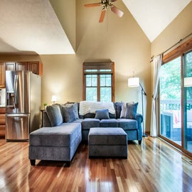 Black Bear Lookout's cozy living area