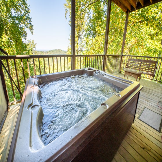 Mountain Getaway's bubbling hot tub