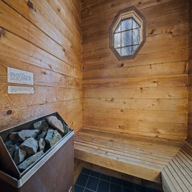 Mountain View Chalet's sauna