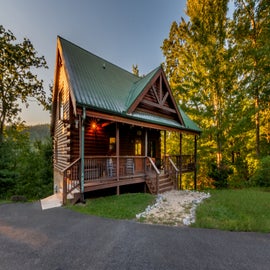 Sweet Bear Hideaway's exterior