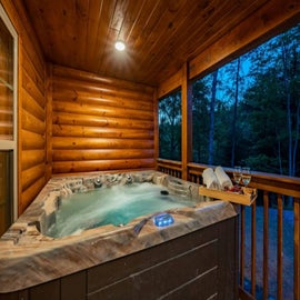 Firefly Ridge's bubbling hot tub