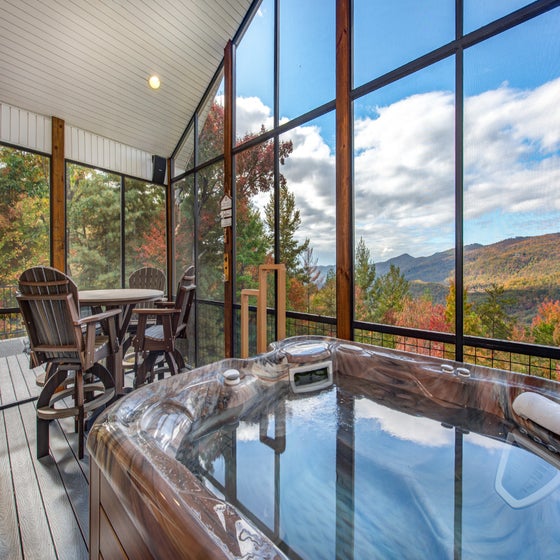 Mountain Charm's bubbling hot tub