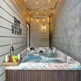 Grey Wood Lodge's bubbling hot tub