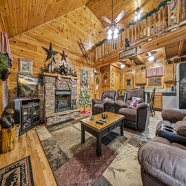 Bear Crossing's cozy living area