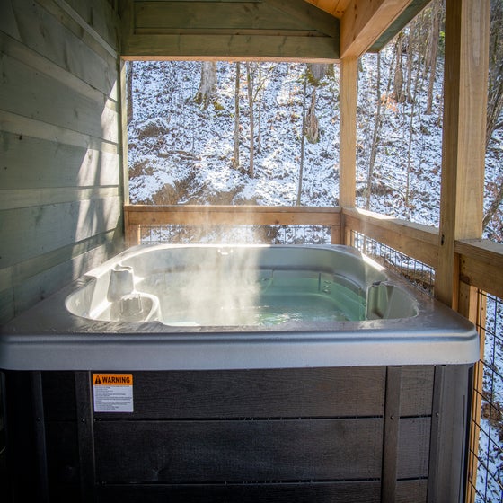 Fox Haven's bubbling hot tub