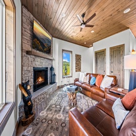 Premier Mountain Views' cozy living area